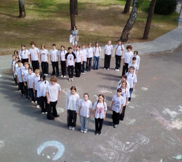 День Памяти в «Орлёнке»: Честь, Песня и Испытание